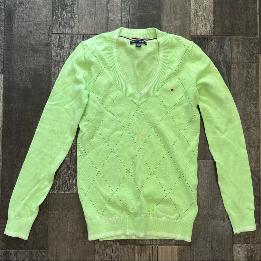 Tommy Hilfiger V-Neck Sweater in Vibrant Green